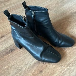 Urban outfitters black boots, size 6